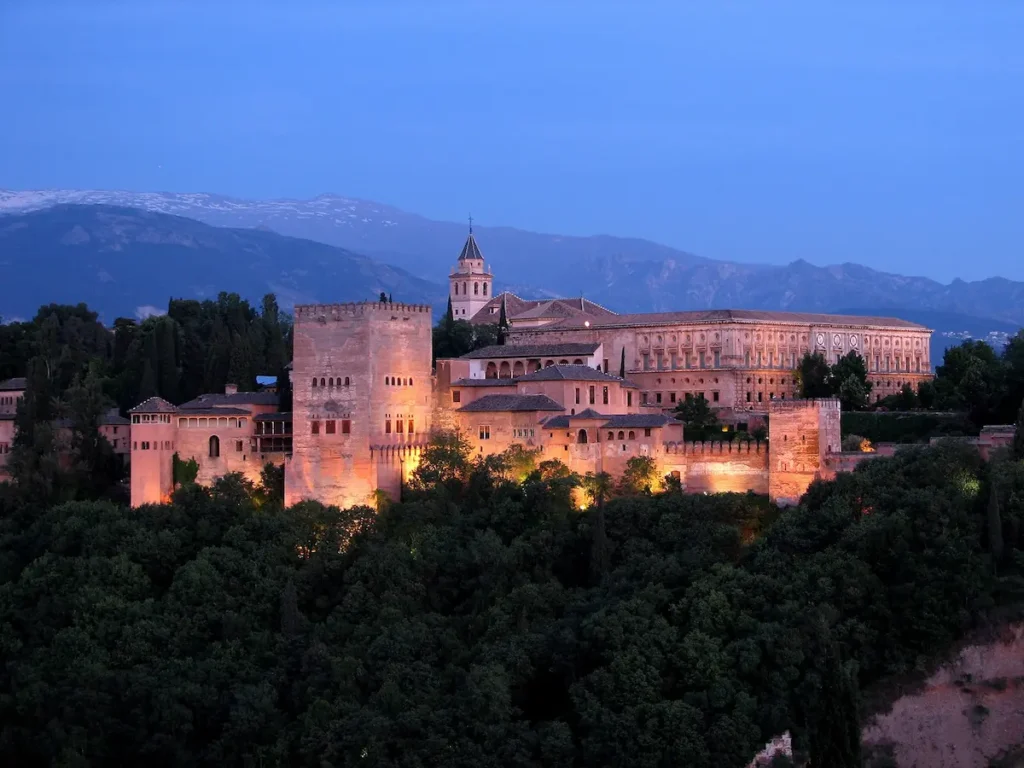 Alhambra Vista Nocturna La Alhambra De Granada Lecciones Del Paisajismo De Los Sentidos