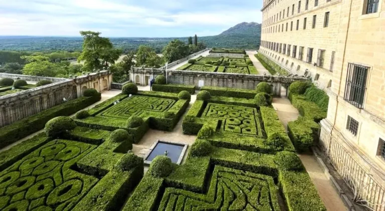 Jardín De Los Frailes El Escorial1a El Escorial El Rigor Geométrico Del Renacimiento
