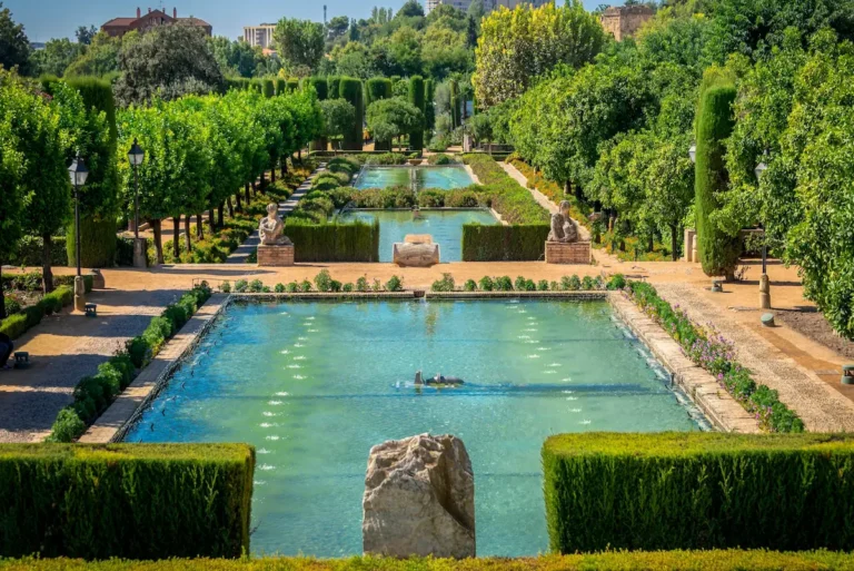 Vista General Jardines Del Alcazar Cordoba Jardines Con Historia El Legado Del Agua Y El Azahar En Córdoba