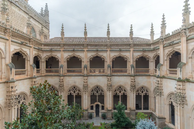 Claustro De San Juan De Los Reyes Toledo El Claustro De San Juan De Los Reyes La Geometría Del Silencio
